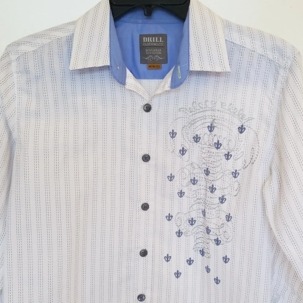 Cool boy's button down shirt. Size M (10/12)